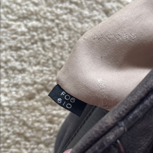 Authentic Used Marc Jacobs Black/eggplant Leather Chain Link Handbag-ends 10/25 - Picture 5 of 5